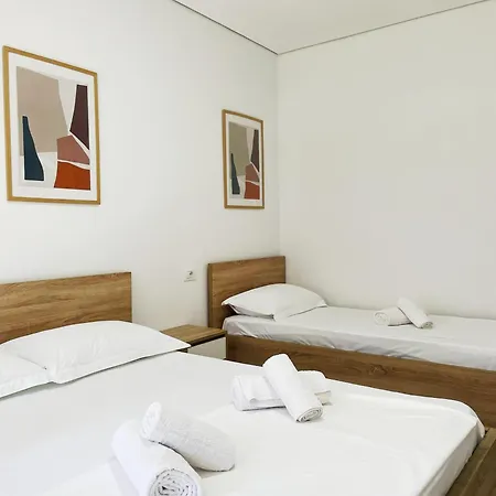 Gjiri I Lalzit - San Pietro - Leta's With Garden Semesterbostad