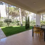 Vakantiehuis Gjiri I Lalzit - San Pietro - Leta's With Garden *