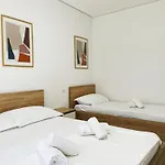 Gjiri I Lalzit - San Pietro - Leta's With Garden Vakantiehuis
