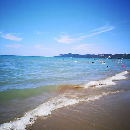 Holiday home Gjiri I Lalzit - San Pietro - Leta Beachside Apartments With Garden Plazhi San Pietro