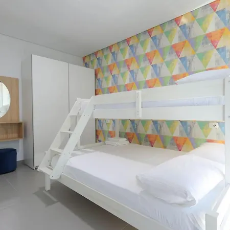 Gjiri I Lalzit - San Pietro - Leta Beachside Apartments With Garden Holiday home
