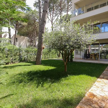 Holiday home Gjiri I Lalzit - San Pietro - Leta Beachside Apartments With Garden Plazhi San Pietro