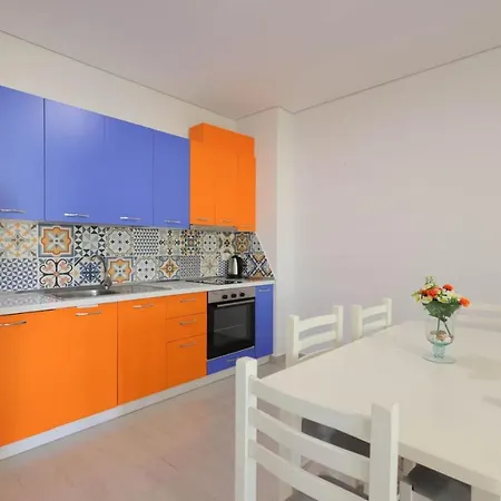Gjiri I Lalzit - San Pietro - Leta Beachside Apartments With Garden Holiday home *
